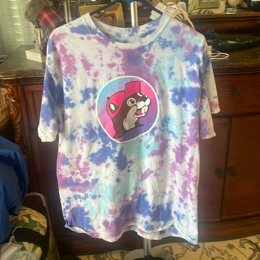 Bucee’s tie dye shirt!